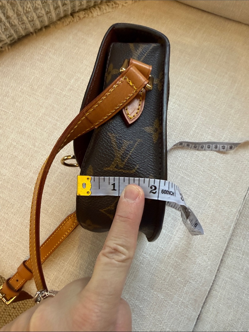 Authentic Louis Vuitton St. Cloud PM - Picture 17 of 17